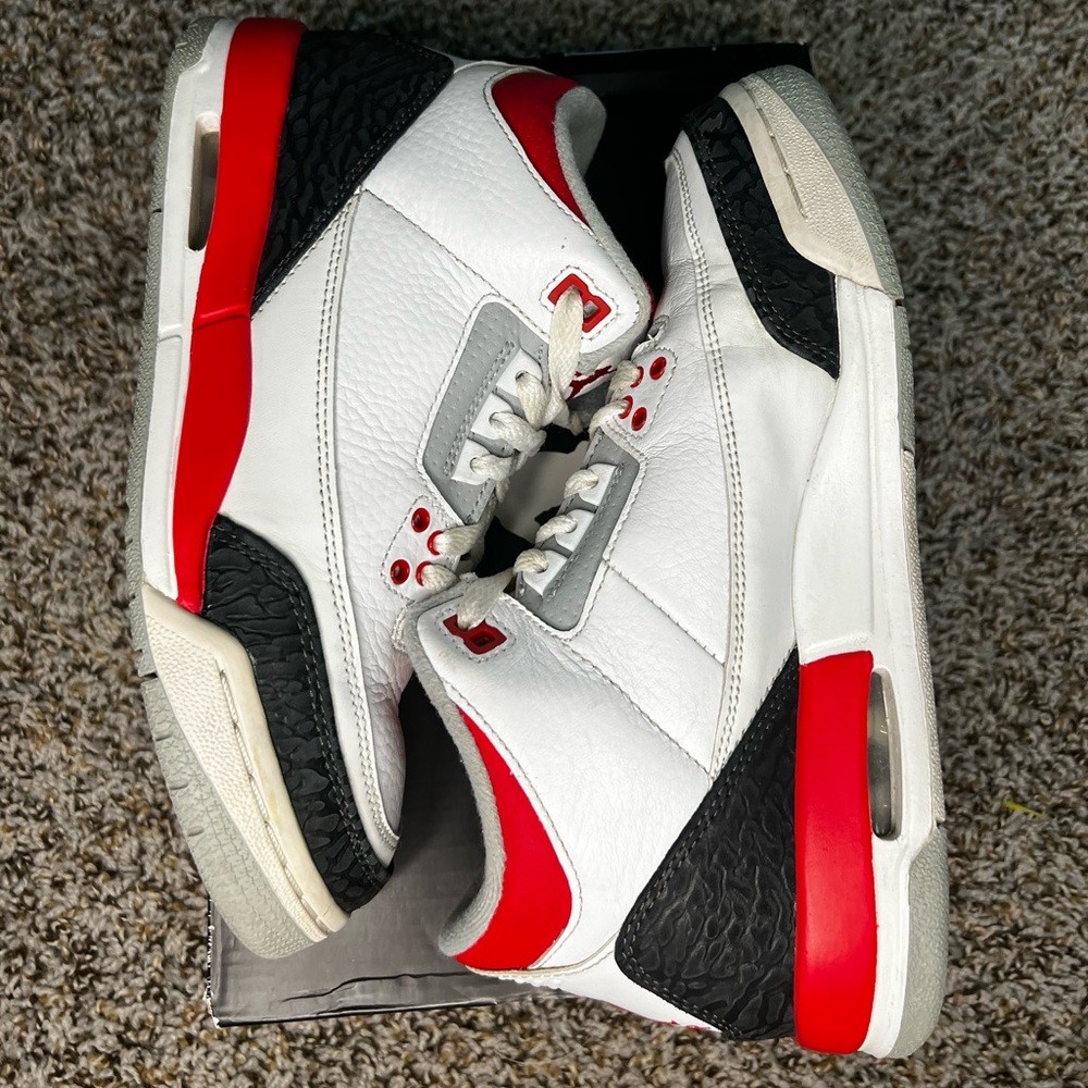 Jordan Fire Red Retro 3 Size 6